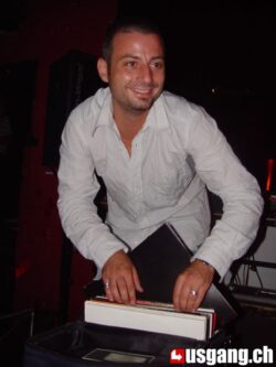 Groovehouse 1 Jahr Jubiläum mit DJ Pat Nightingale | Supermarket (ZH) > Samstag 20.07.2002