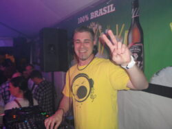 Albani Fest mit DJ Pat Nightingale | Kafisatz Winterthur (ZH) > Samstag 29.06.2013 Albani Fest mit DJ Pat Nightingale | Kafisatz Winterthur (ZH) > Samstag 28.06.2014