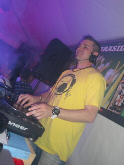 Albani Fest mit DJ Pat Nightingale | Kafisatz Winterthur (ZH) > Samstag 28.06.2014 Albani Fest mit DJ Pat Nightingale | Kafisatz Winterthur (ZH) > Samstag 28.06.2014