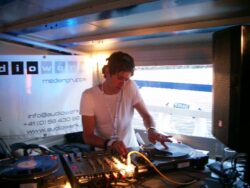 Sunset Boat mit Pat Nightingale | Zürichsee > Samstag 10.07.2004