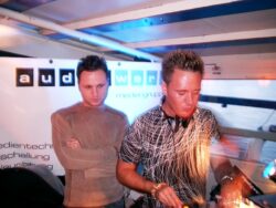 Sunset Boat mit Pat Nightingale | Zürichsee > Samstag 10.07.2004