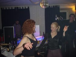 3. Neujahrsparty mit Pat Nightingale | Fabrik Aathal (ZH) > Montag 31.12.2001