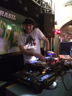 Albani Fest mit DJ Pat Nightingale | Kafisatz Winterthur (ZH) > Samstag 01.07.2017 | Albani Fest 2017 Albani Fest mit DJ Pat Nightingale | Kafisatz Winterthur (ZH) > Samstag 01.07.2017 | Albani Fest 2017