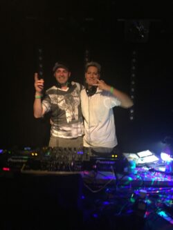 Thirtylicious mit DJ Pat Nightingale | Salzhaus Winterthur (ZH) > Freitag 25.08.2017 Thirtylicious mit DJ Pat Nightingale | Salzhaus Winterthur (ZH) > Freitag 25.08.2017