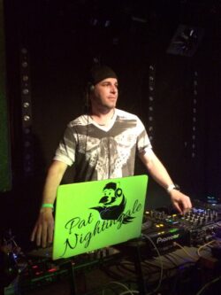 Thirtylicious mit DJ Pat Nightingale | Salzhaus Winterthur (ZH) > Freitag 25.08.2017 Thirtylicious mit DJ Pat Nightingale | Salzhaus Winterthur (ZH) > Freitag 25.08.2017