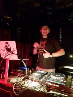 Thirtylicious mit DJ Pat Nightingale | Salzhaus Winterthur (ZH) > Freitag 23.02.2018 | Thirtylicious (Tanzen ab 30) Thirtylicious mit DJ Pat Nightingale | Salzhaus Winterthur (ZH) > Freitag 23.02.2018 | Thirtylicious (Tanzen ab 30)