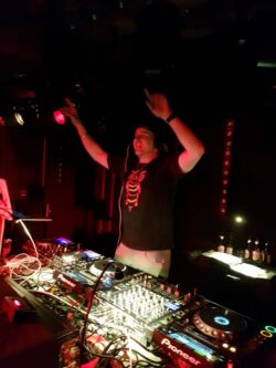 Thirtylicious mit DJ Pat Nightingale | Salzhaus Winterthur (ZH) > Freitag 23.02.2018 | Thirtylicious (Tanzen ab 30) Thirtylicious mit DJ Pat Nightingale | Salzhaus Winterthur (ZH) > Freitag 23.02.2018 | Thirtylicious (Tanzen ab 30)