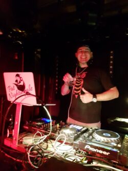 Thirtylicious mit DJ Pat Nightingale | Salzhaus Winterthur (ZH) > Freitag 23.02.2018 | Thirtylicious (Tanzen ab 30) Thirtylicious mit DJ Pat Nightingale | Salzhaus Winterthur (ZH) > Freitag 23.02.2018 | Thirtylicious (Tanzen ab 30)