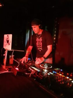 Thirtylicious mit DJ Pat Nightingale | Salzhaus Winterthur (ZH) > Freitag 26.10.2018 Thirtylicious mit DJ Pat Nightingale | Salzhaus Winterthur (ZH) > Freitag 26.10.2018